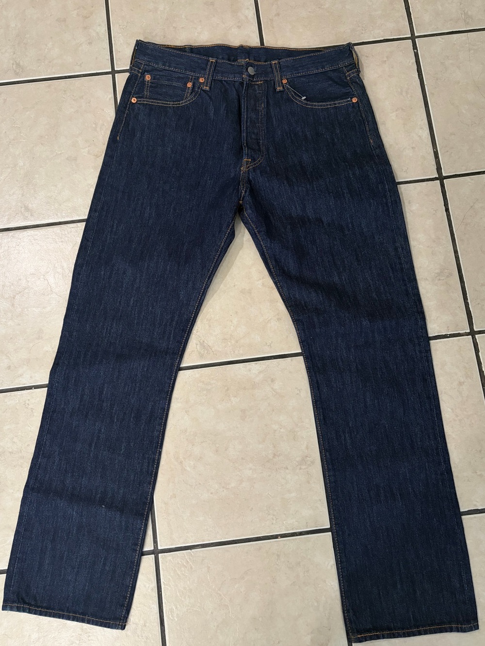 Levi's 501 Men’s Dark Jeans 34x32 - Picture 2 of 3